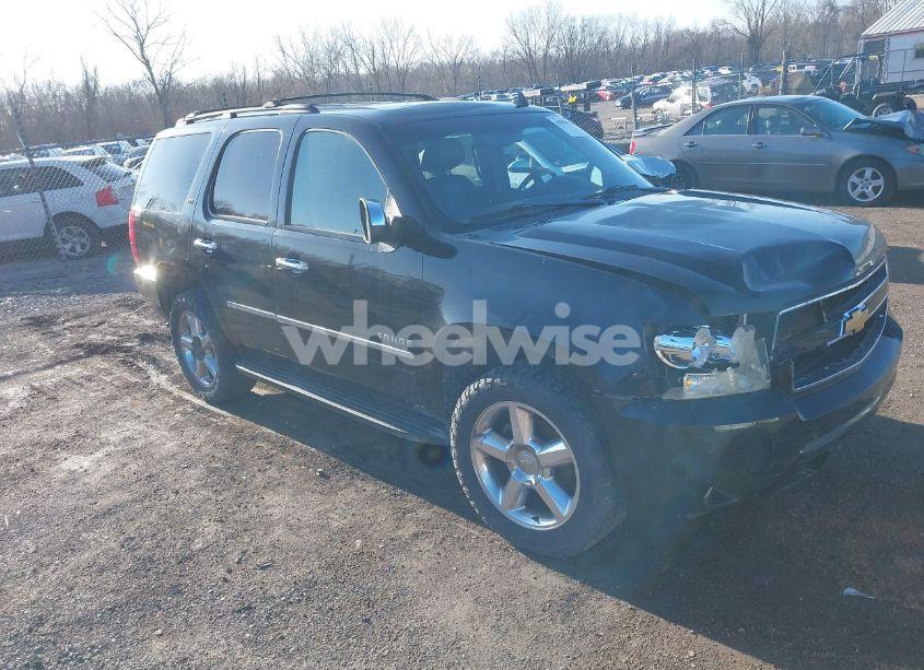 2011 Chevrolet Tahoe LTZ (VIN 1GNSKCE01BR132798) main photo