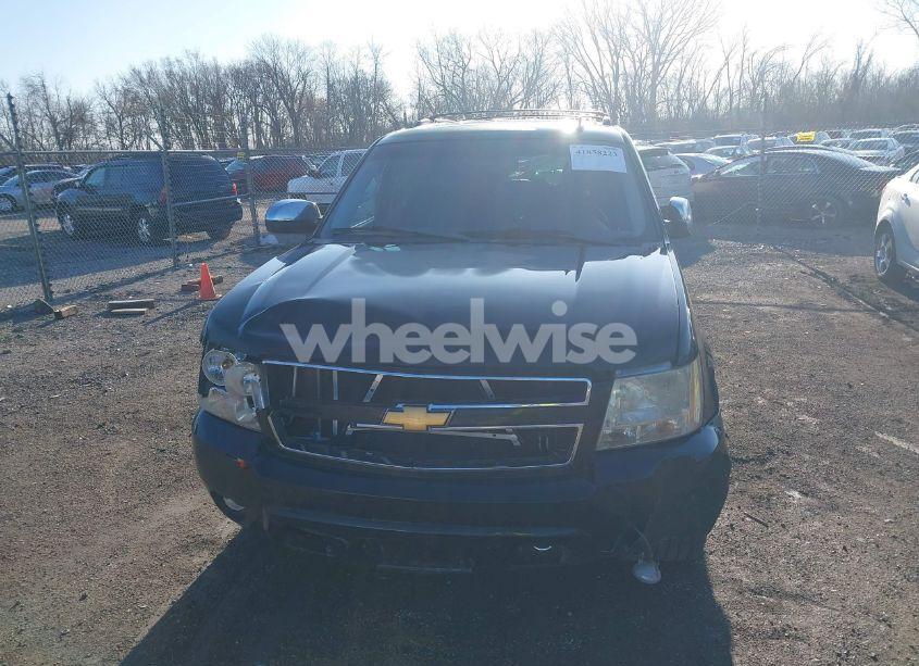 Photo 12 of 2011 Chevrolet Tahoe LTZ (VIN 1GNSKCE01BR132798)