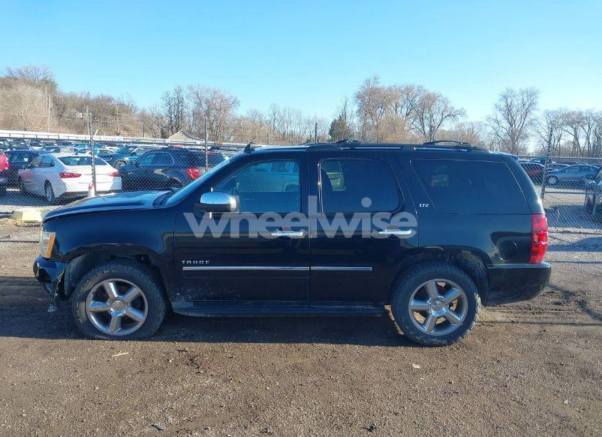 Photo 14 of 2011 Chevrolet Tahoe LTZ (VIN 1GNSKCE01BR132798)