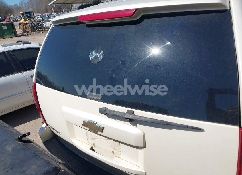 Photo 17 of 2011 Chevrolet Tahoe LTZ (VIN 1GNSKCE01BR397799)