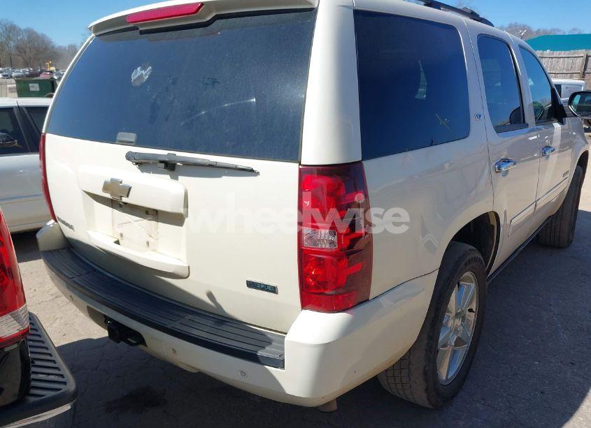 Photo 4 of 2011 Chevrolet Tahoe LTZ (VIN 1GNSKCE01BR397799)