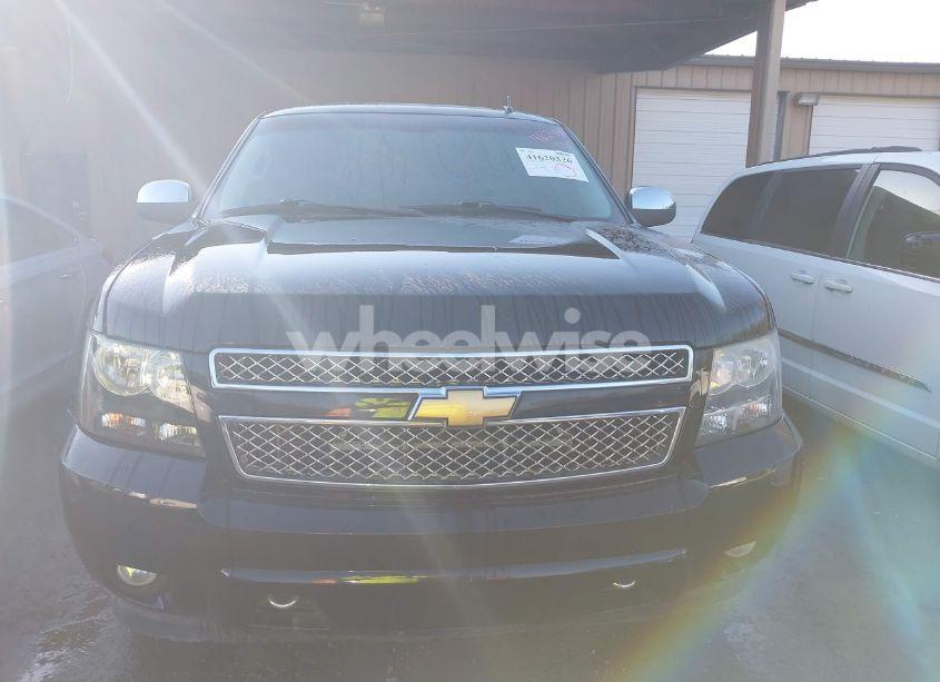 Photo 12 of 2012 Chevrolet Tahoe LTZ (VIN 1GNSKCE01CR241537)