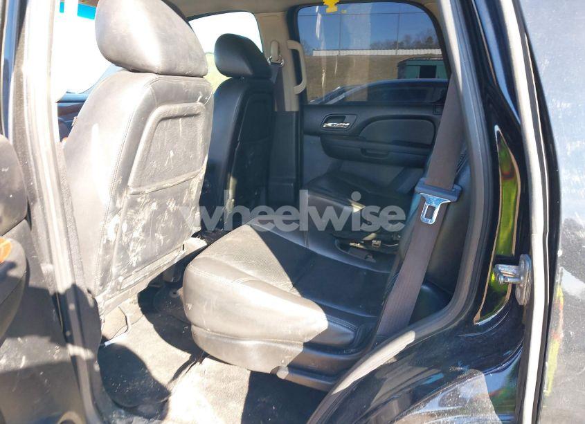Photo 8 of 2012 Chevrolet Tahoe LTZ (VIN 1GNSKCE01CR241537)