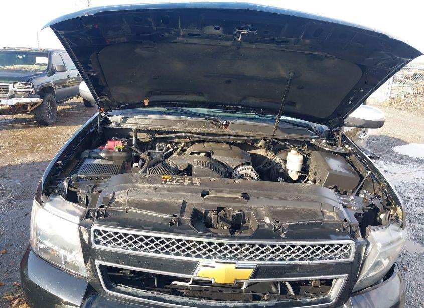 Photo 10 of 2014 Chevrolet Tahoe LTZ (VIN 1GNSKCE01ER166972)