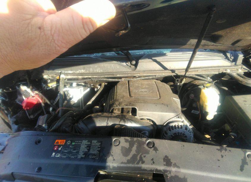 Photo 10 of 2014 Chevrolet Tahoe LTZ (VIN 1GNSKCE01ER170925)