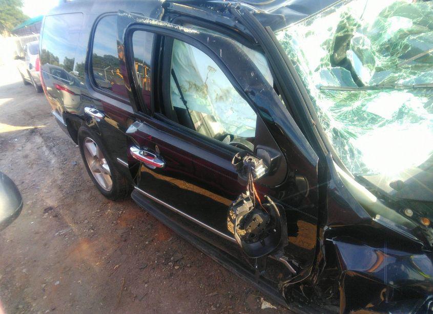 Photo 13 of 2014 Chevrolet Tahoe LTZ (VIN 1GNSKCE01ER170925)