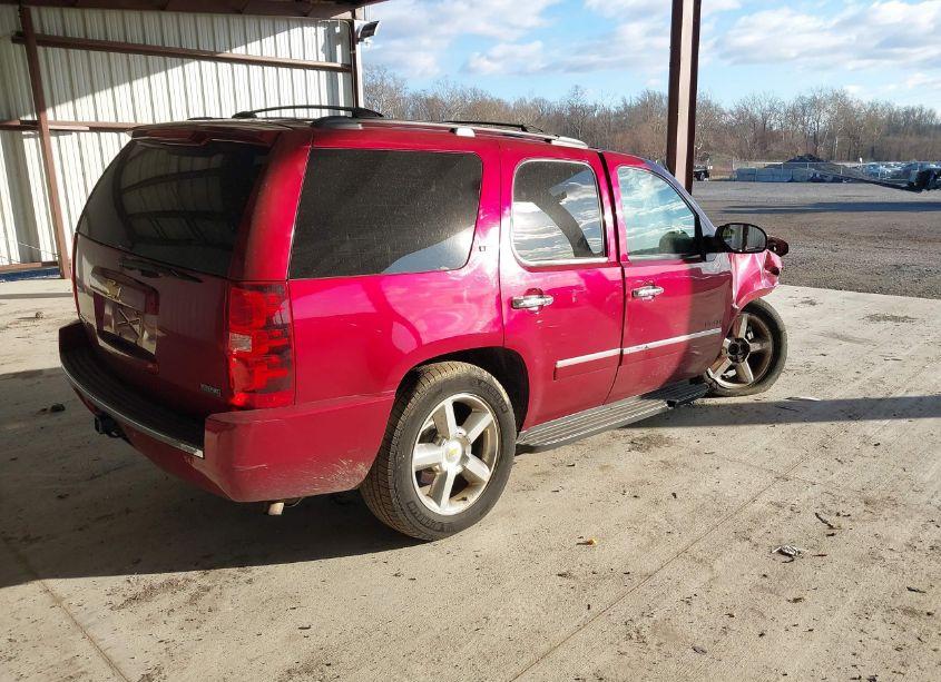 Photo 4 of 2011 Chevrolet Tahoe LTZ (VIN 1GNSKCE02BR272701)