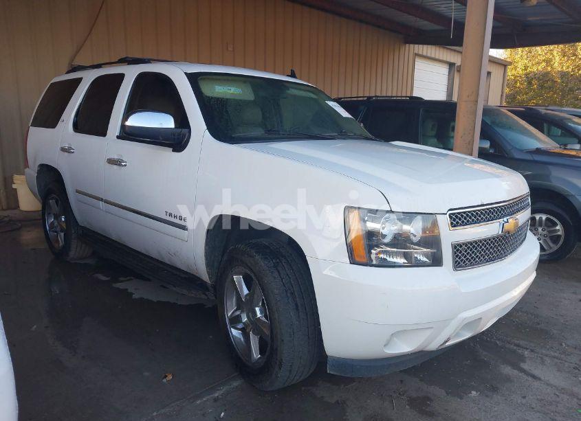 2011 Chevrolet Tahoe LTZ (VIN 1GNSKCE02BR311190) main photo