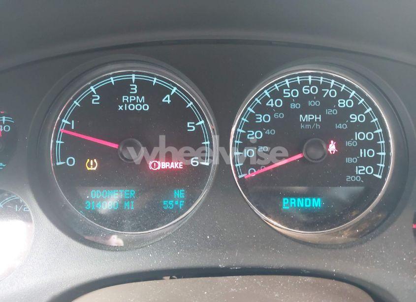 Photo 7 of 2011 Chevrolet Tahoe LTZ (VIN 1GNSKCE02BR311190)