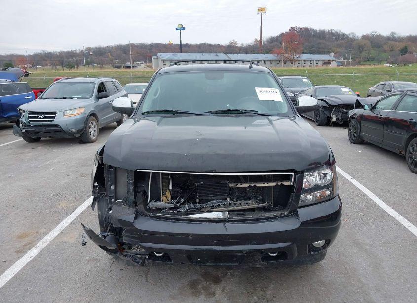 Photo 12 of 2011 Chevrolet Tahoe LTZ (VIN 1GNSKCE03BR232451)