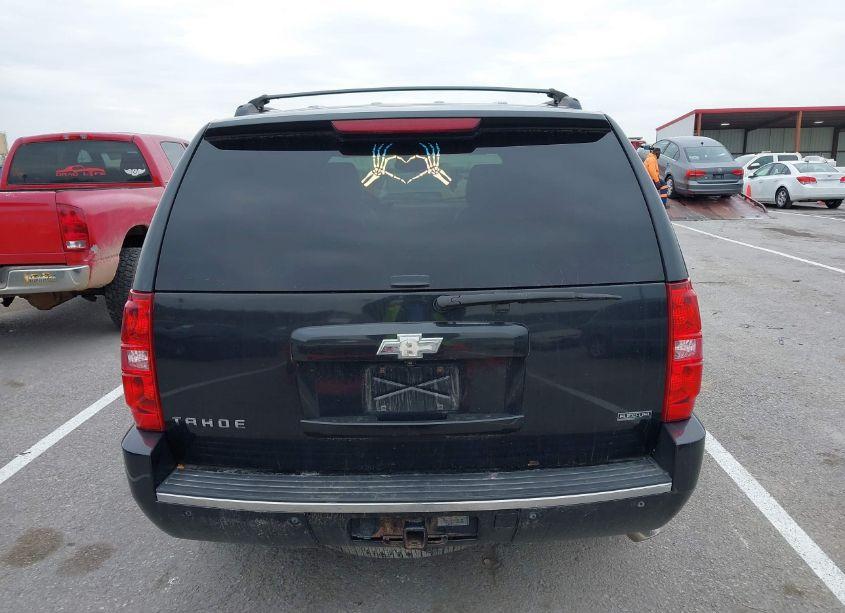 Photo 16 of 2011 Chevrolet Tahoe LTZ (VIN 1GNSKCE03BR232451)