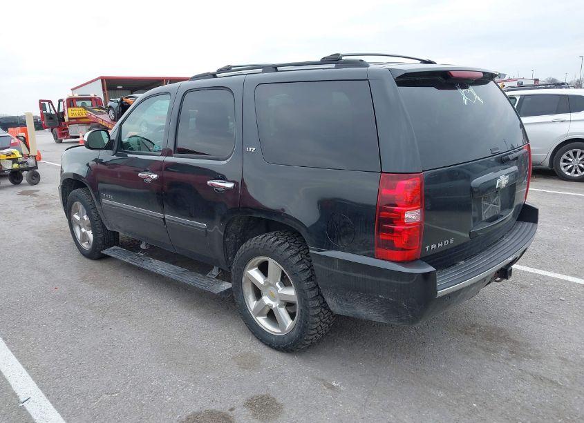 Photo 3 of 2011 Chevrolet Tahoe LTZ (VIN 1GNSKCE03BR232451)