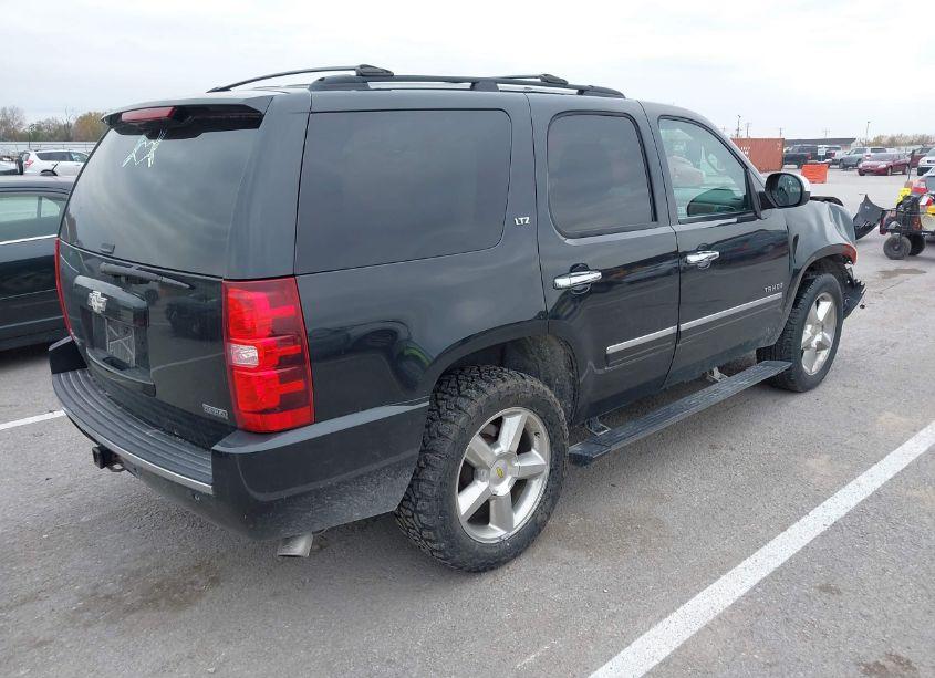 Photo 4 of 2011 Chevrolet Tahoe LTZ (VIN 1GNSKCE03BR232451)