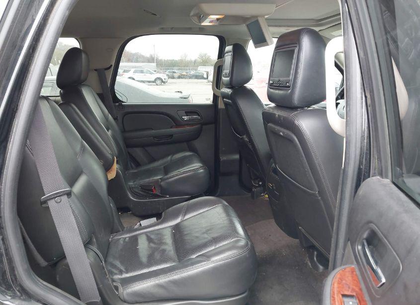 Photo 8 of 2011 Chevrolet Tahoe LTZ (VIN 1GNSKCE03BR232451)