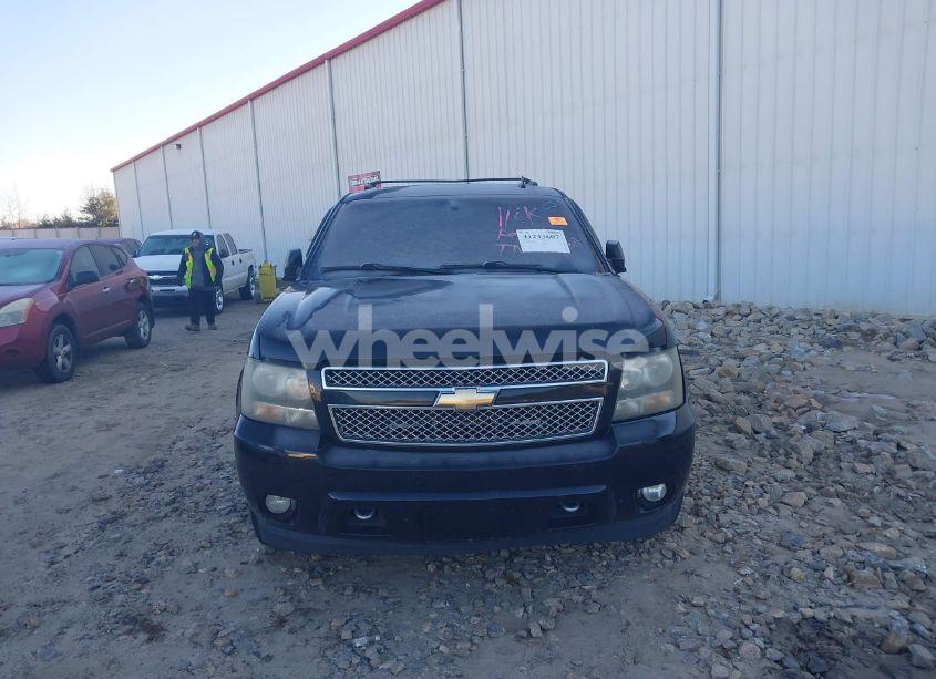 Photo 12 of 2011 Chevrolet Tahoe LTZ (VIN 1GNSKCE03BR304989)