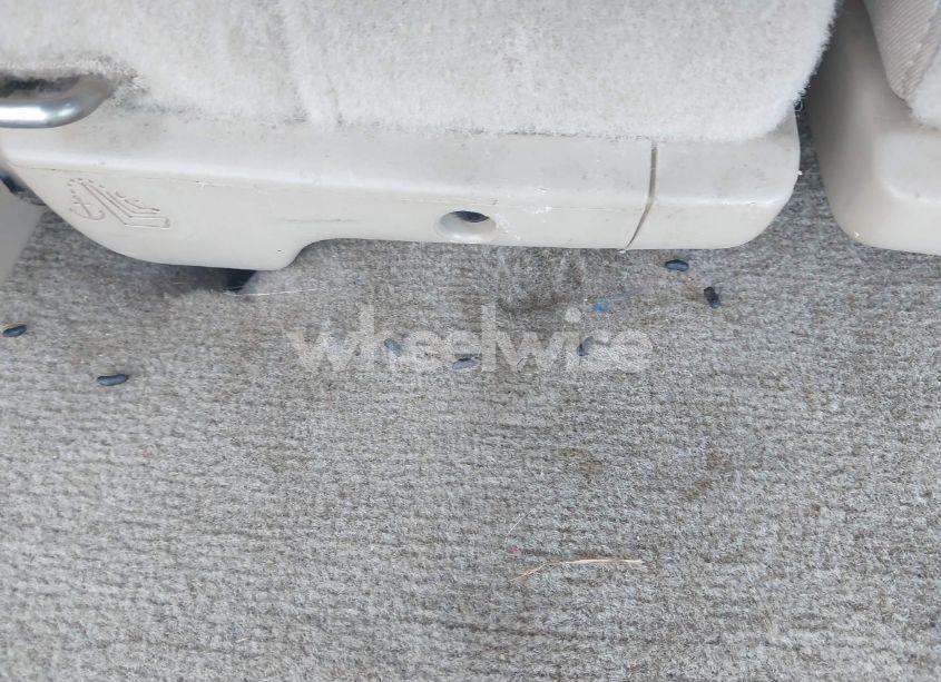 Photo 17 of 2011 Chevrolet Tahoe LTZ (VIN 1GNSKCE03BR304989)