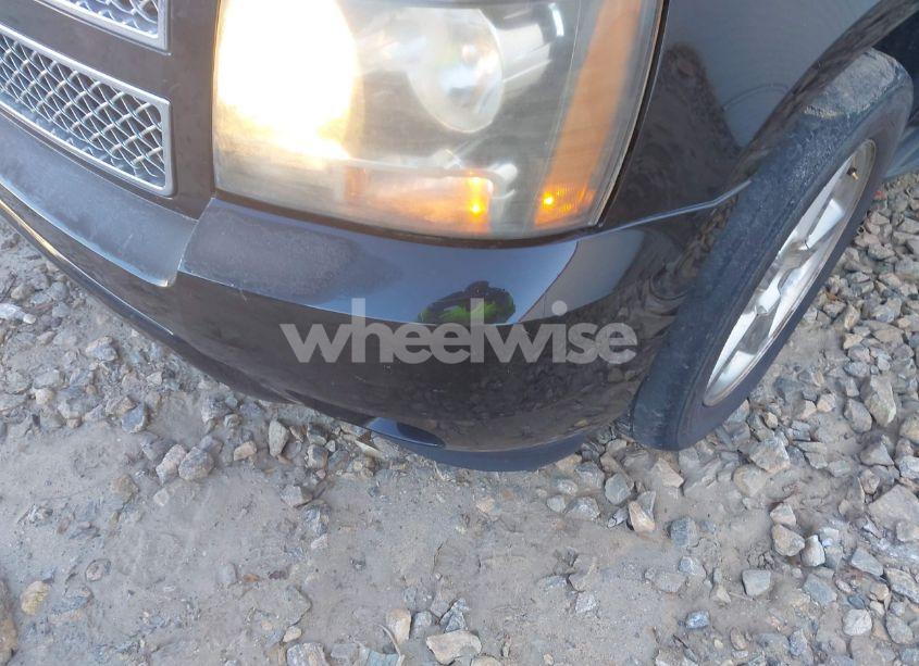 Photo 6 of 2011 Chevrolet Tahoe LTZ (VIN 1GNSKCE03BR304989)