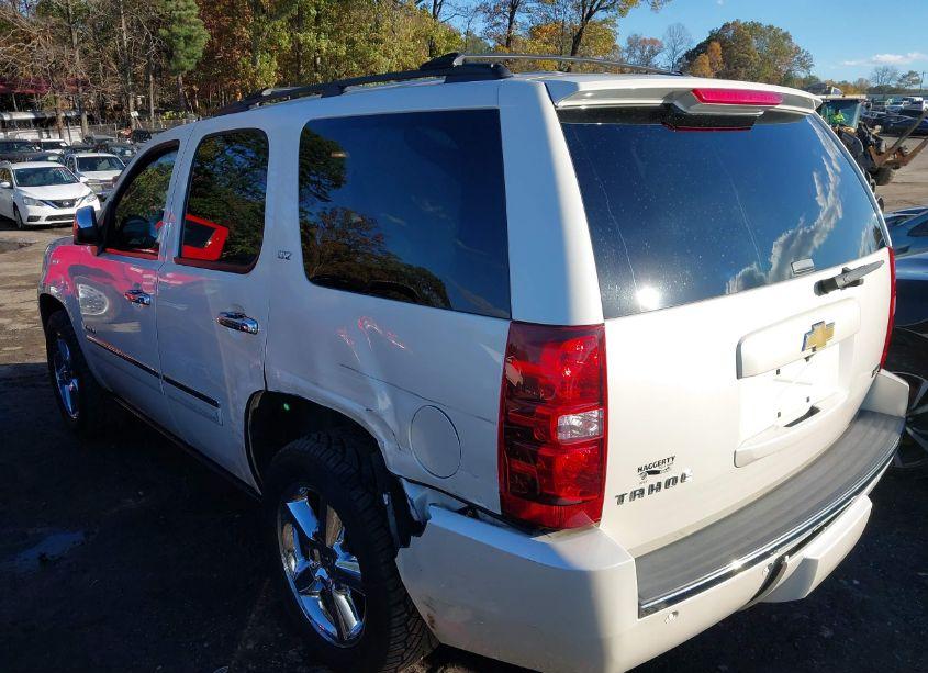 Photo 3 of 2011 Chevrolet Tahoe LTZ (VIN 1GNSKCE03BR381930)