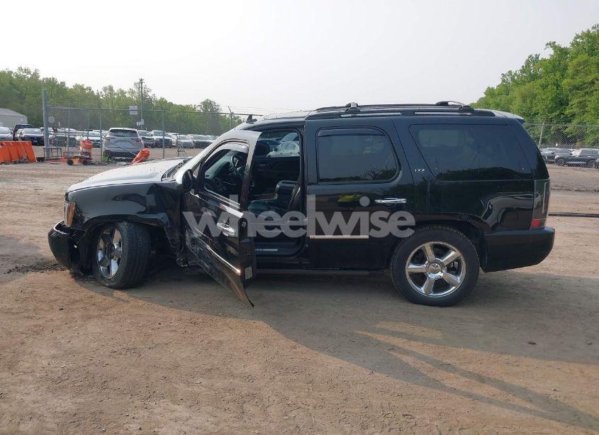 Photo 14 of 2012 Chevrolet Tahoe LTZ (VIN 1GNSKCE03CR151791)