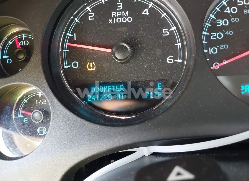 Photo 7 of 2012 Chevrolet Tahoe LTZ (VIN 1GNSKCE03CR151791)