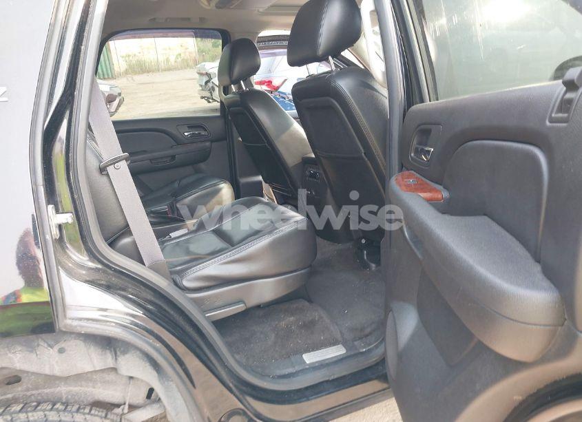 Photo 8 of 2012 Chevrolet Tahoe LTZ (VIN 1GNSKCE03CR151791)