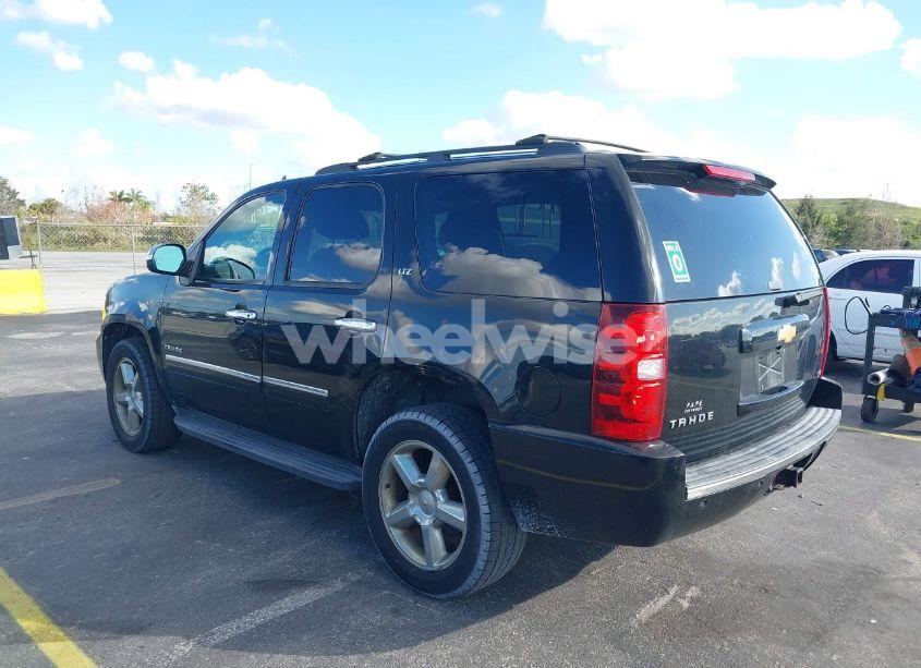 Photo 3 of 2012 Chevrolet Tahoe LTZ (VIN 1GNSKCE04CR218348)