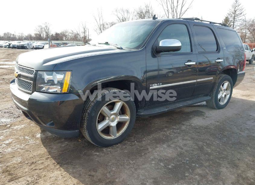 Photo 2 of 2012 Chevrolet Tahoe LTZ (VIN 1GNSKCE05CR239757)