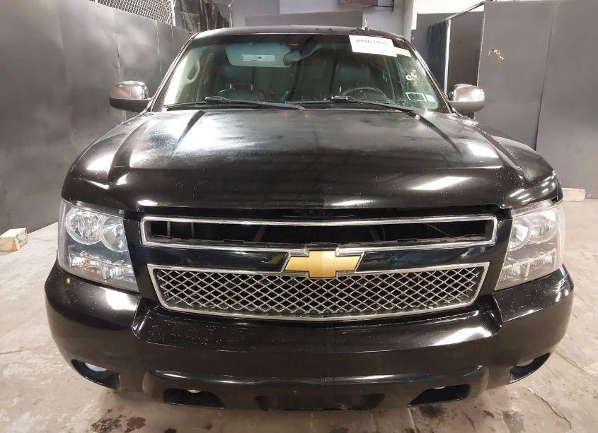 Photo 12 of 2013 Chevrolet Tahoe LTZ (VIN 1GNSKCE05DR266538)