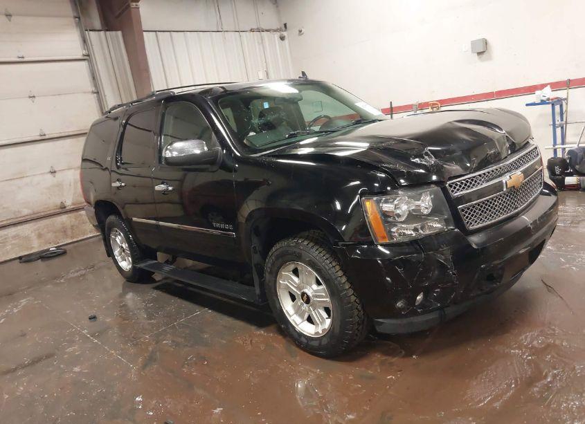 2013 Chevrolet Tahoe LTZ (VIN 1GNSKCE05DR284991) main photo