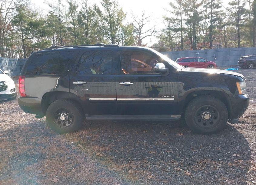 Photo 13 of 2011 Chevrolet Tahoe LTZ (VIN 1GNSKCE06BR121344)