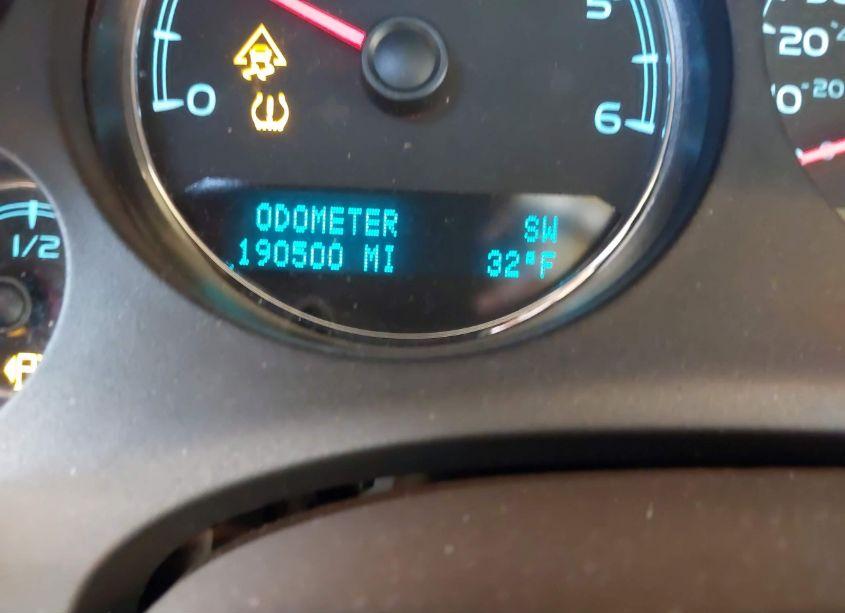 Photo 7 of 2011 Chevrolet Tahoe LTZ (VIN 1GNSKCE06BR121344)