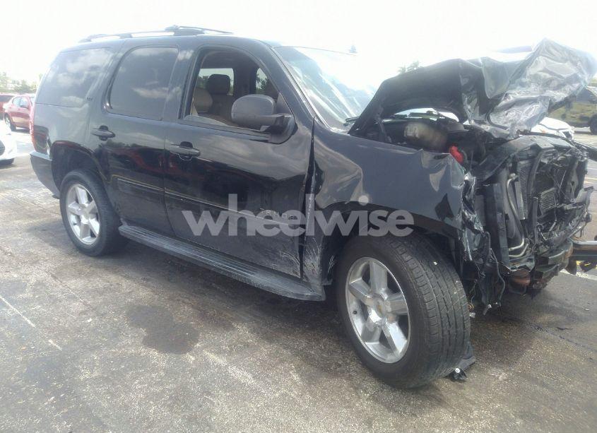 2011 Chevrolet Tahoe LTZ (VIN 1GNSKCE06BR174187) main photo