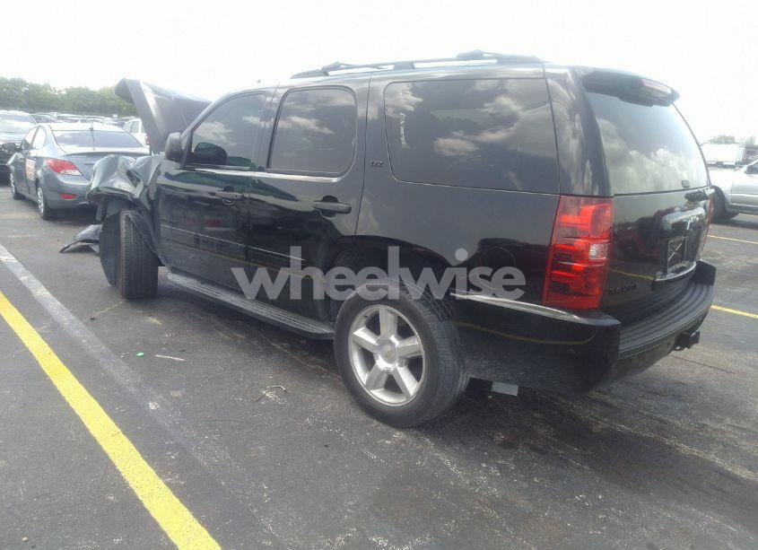 Photo 3 of 2011 Chevrolet Tahoe LTZ (VIN 1GNSKCE06BR174187)