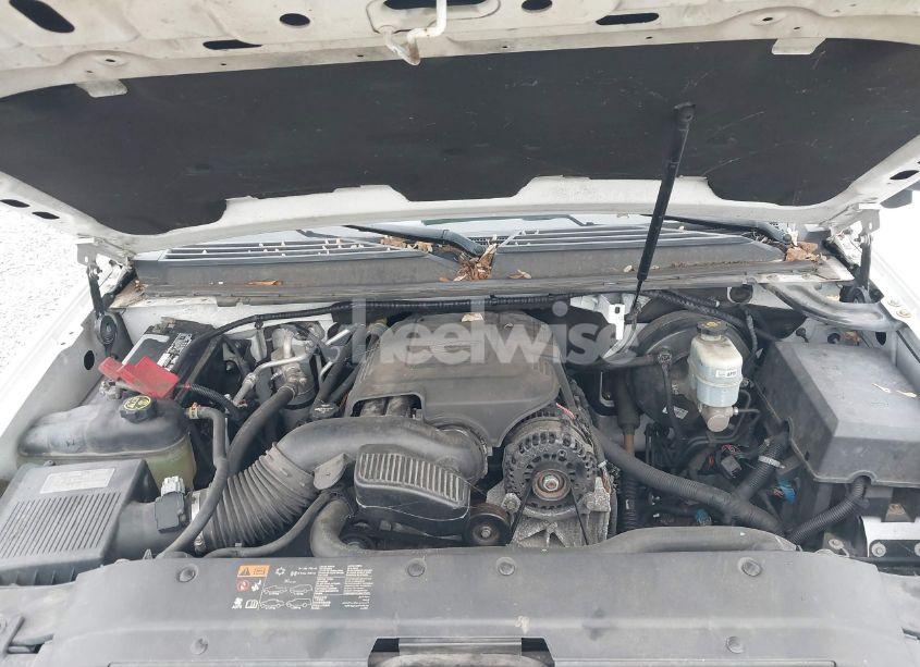 Photo 10 of 2013 Chevrolet Tahoe LTZ (VIN 1GNSKCE06DR320056)