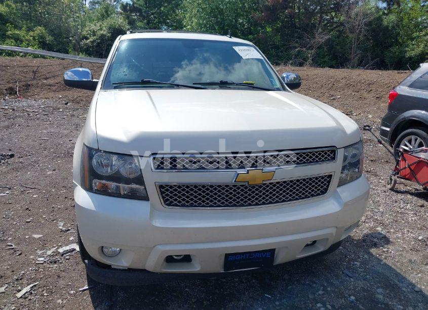 Photo 12 of 2013 Chevrolet Tahoe LTZ (VIN 1GNSKCE07DR326996)