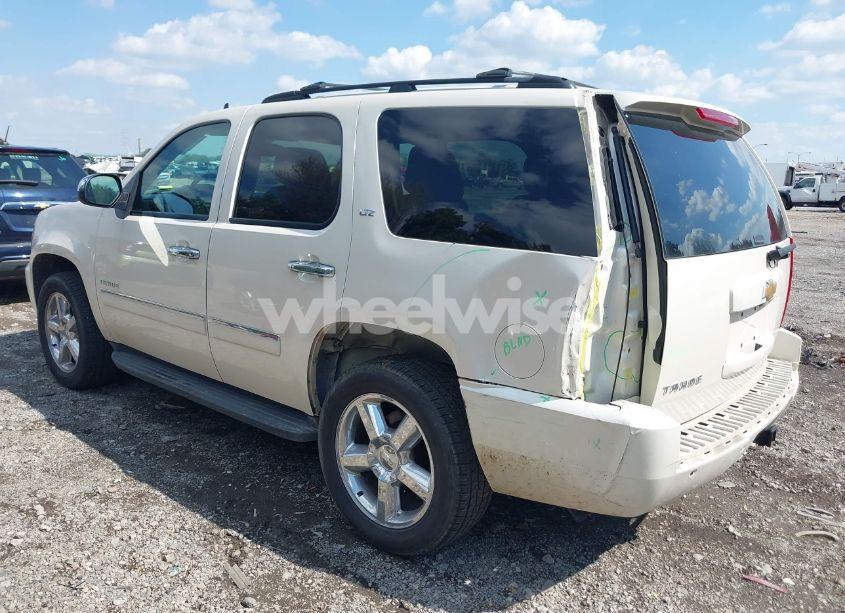 Photo 3 of 2013 Chevrolet Tahoe LTZ (VIN 1GNSKCE07DR326996)