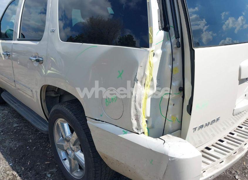 Photo 6 of 2013 Chevrolet Tahoe LTZ (VIN 1GNSKCE07DR326996)