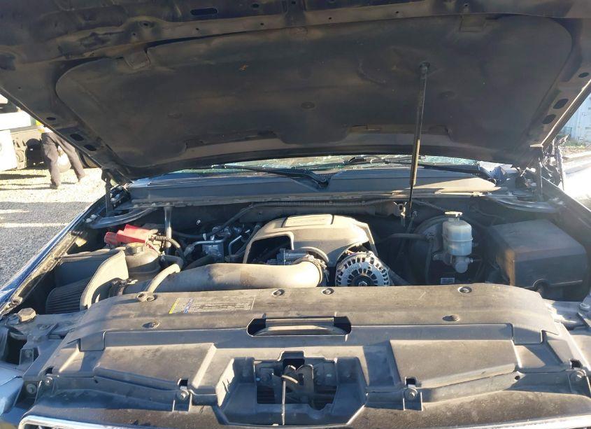 Photo 10 of 2011 Chevrolet Tahoe LTZ (VIN 1GNSKCE08BR143250)