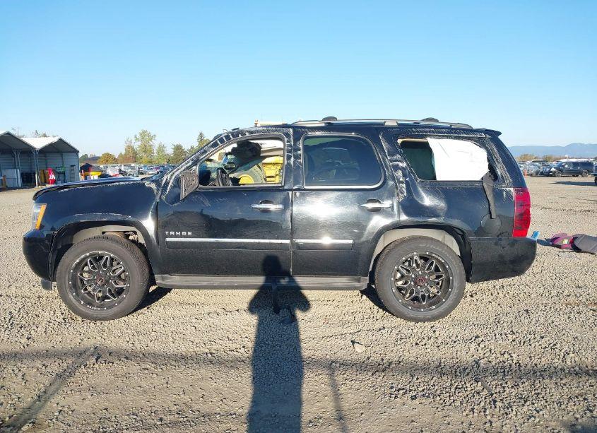 Photo 15 of 2011 Chevrolet Tahoe LTZ (VIN 1GNSKCE08BR143250)