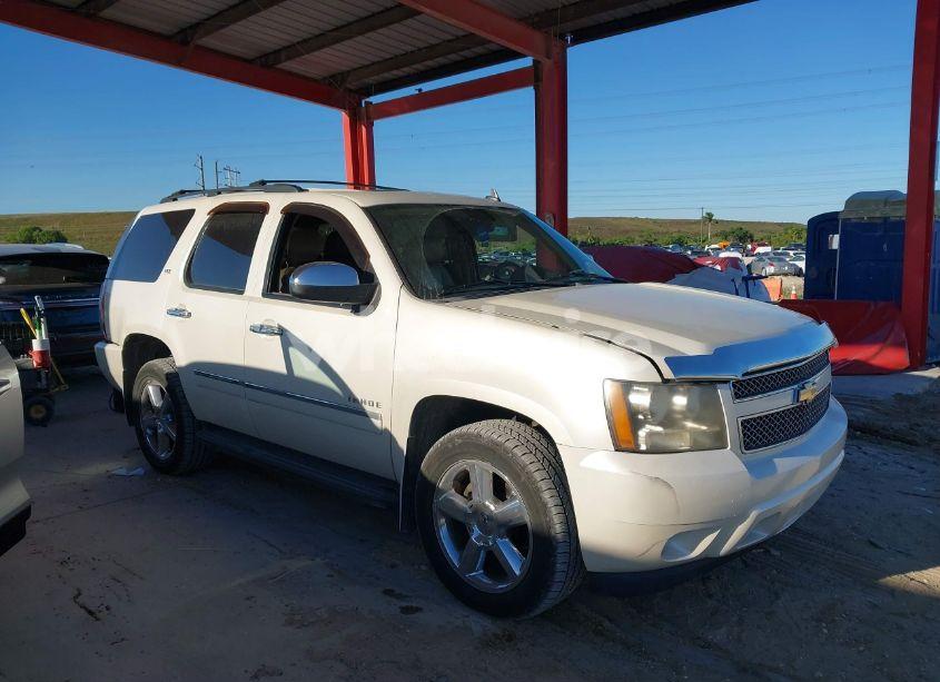 Photo 13 of 2011 Chevrolet Tahoe LTZ (VIN 1GNSKCE08BR383463)