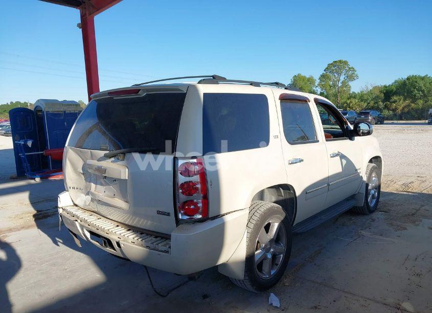 Photo 4 of 2011 Chevrolet Tahoe LTZ (VIN 1GNSKCE08BR383463)