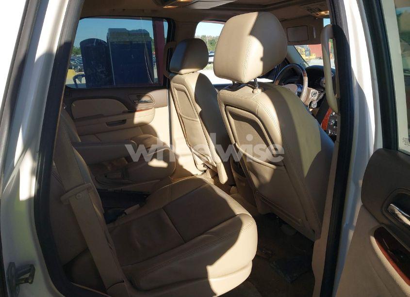 Photo 8 of 2011 Chevrolet Tahoe LTZ (VIN 1GNSKCE08BR383463)