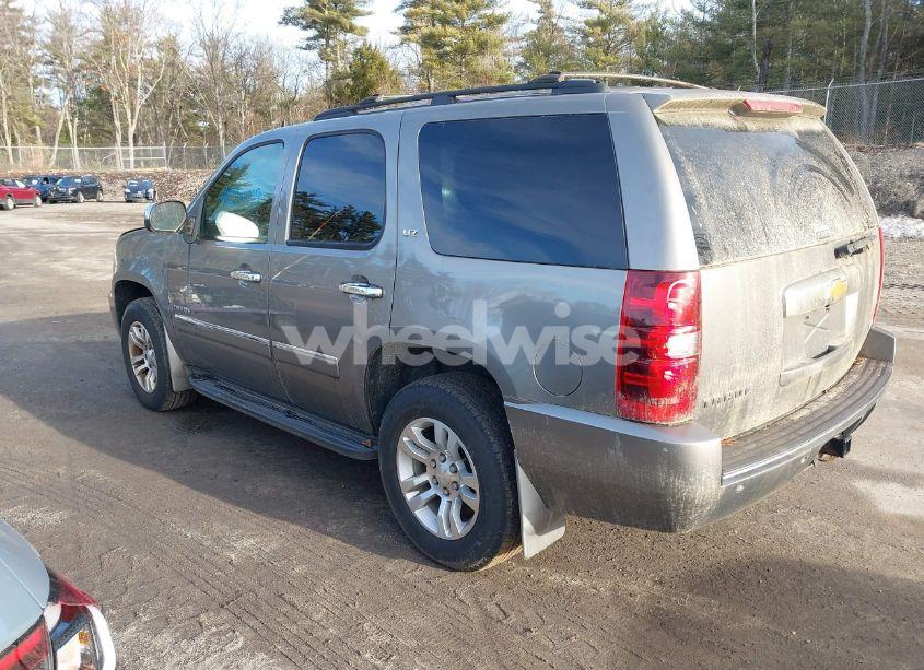 Photo 3 of 2012 Chevrolet Tahoe LTZ (VIN 1GNSKCE08CR289942)