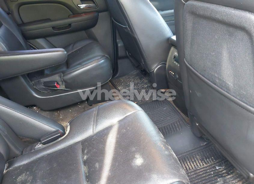 Photo 8 of 2012 Chevrolet Tahoe LTZ (VIN 1GNSKCE08CR289942)