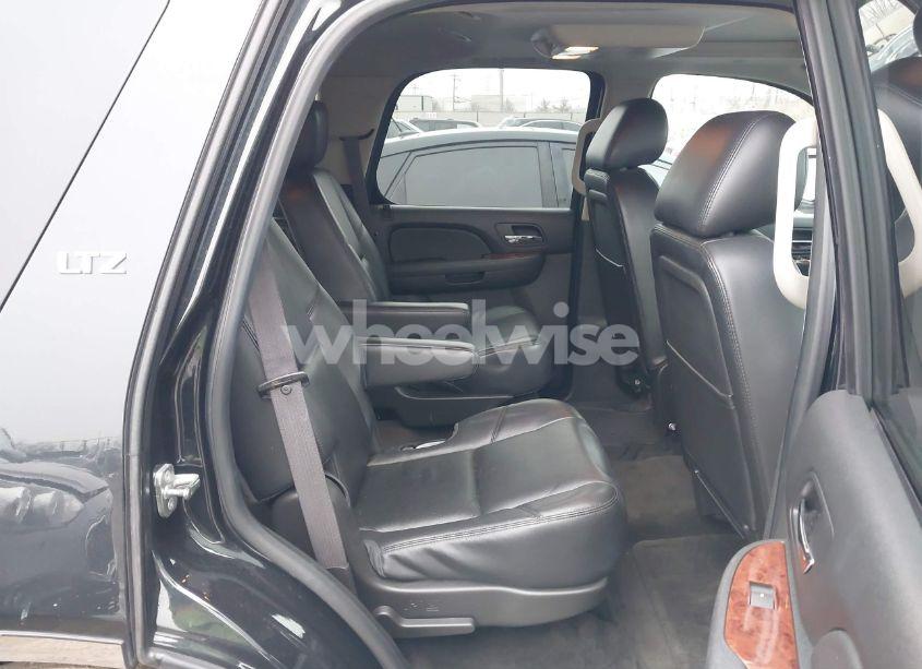 Photo 8 of 2013 Chevrolet Tahoe LTZ (VIN 1GNSKCE09DR173232)