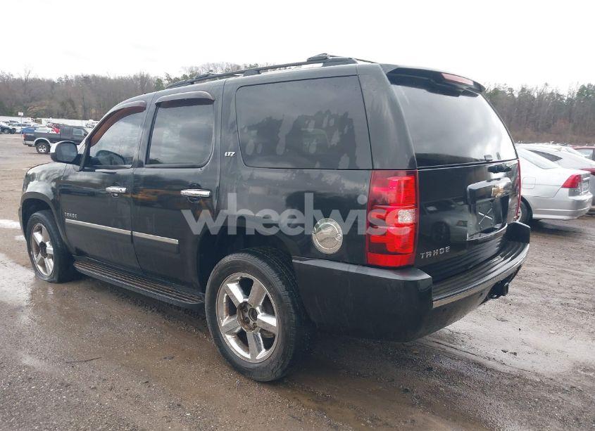 Photo 3 of 2011 Chevrolet Tahoe LTZ (VIN 1GNSKCE0XBR179991)