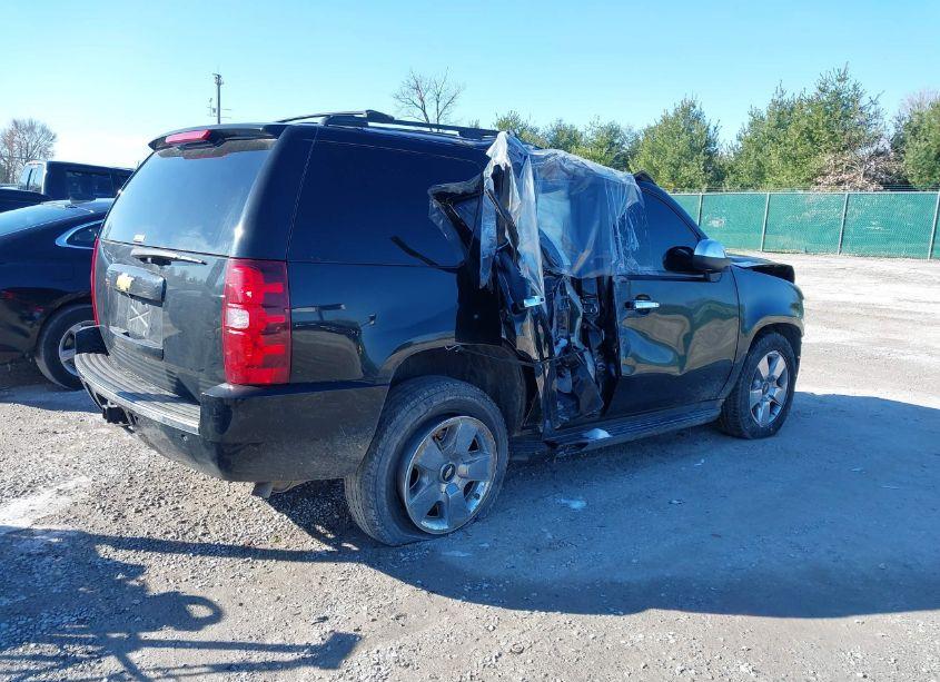 Photo 4 of 2012 Chevrolet Tahoe LTZ (VIN 1GNSKCE0XCR301301)