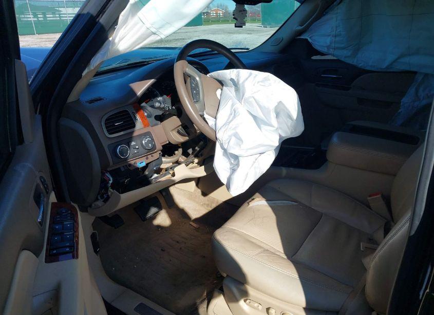 Photo 5 of 2012 Chevrolet Tahoe LTZ (VIN 1GNSKCE0XCR301301)