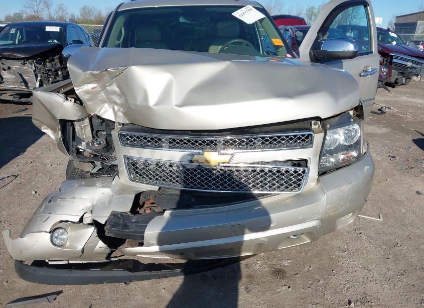 Photo 6 of 2013 Chevrolet Tahoe LTZ (VIN 1GNSKCE0XDR168217)