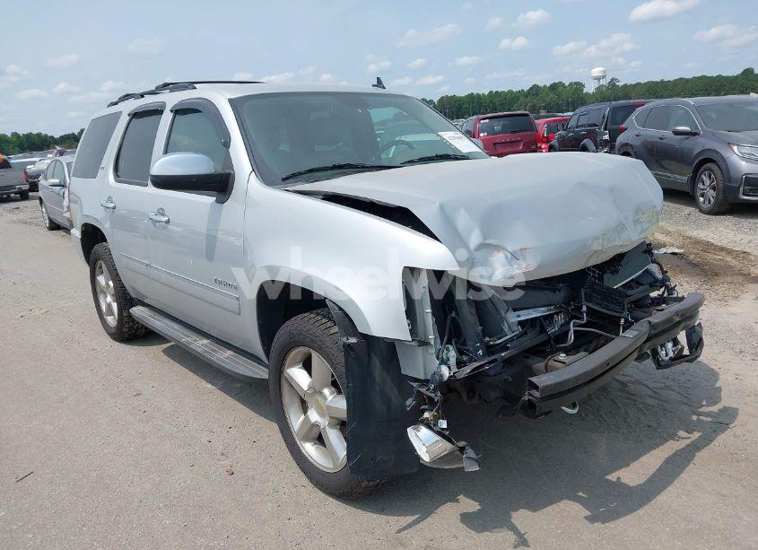 2013 Chevrolet Tahoe LTZ (VIN 1GNSKCE0XDR327432) main photo